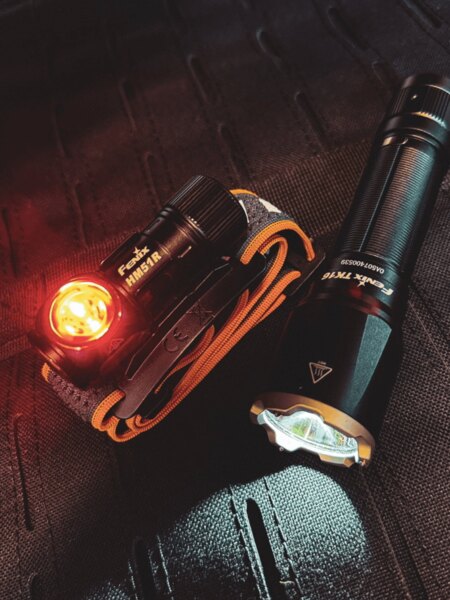 Fenix pocket flashlights in black, green, and bronze – LED models designed for everyday use. Photo: Rigad 