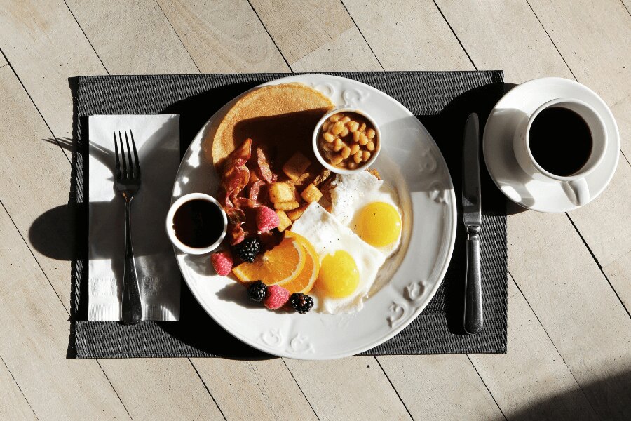 Healthy brunch. Source: https://www.pexels.com/cs-cz/foto/101533/