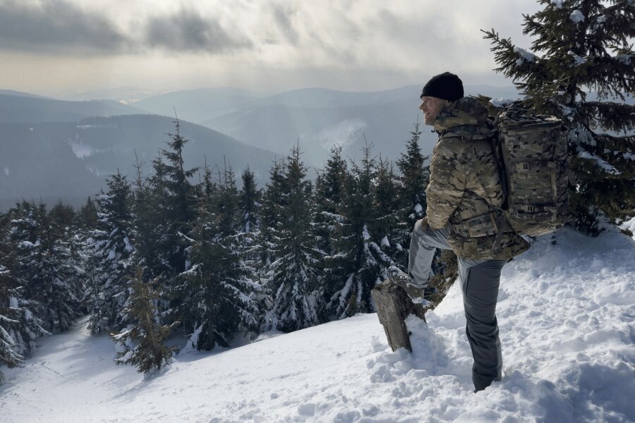 Outdoor backpack in a mountain environment – equipment ready for winterization after the end of the season. Photo: Rigad