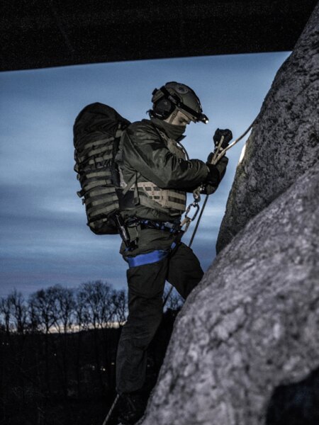 Inspection and maintenance of climbing equipment after the season – carabiners, ropes, and harnesses require careful servicing before storage. Photo: Rigad