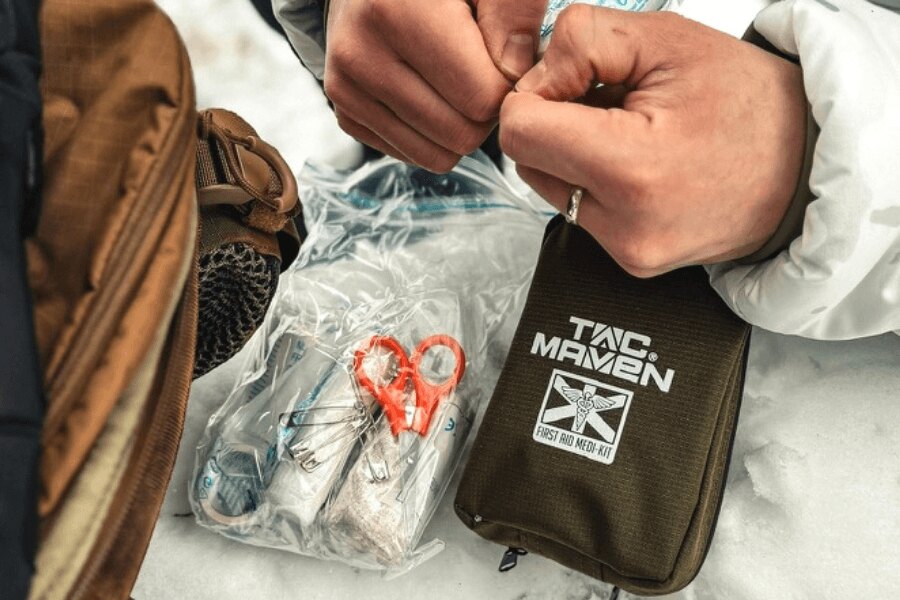 Tac Maven field first aid kit and medical equipment ready for use in winter conditions. Photo: Rigad