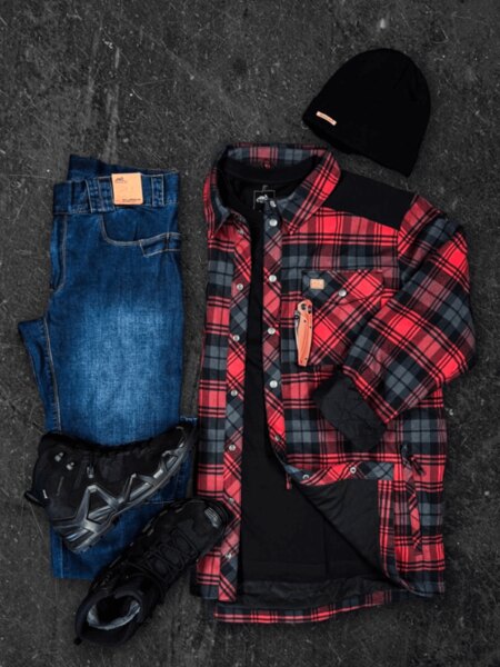 Helikon-Tex flatlay outfit – jeans, flannel shirt, black beanie and footwear in an urban style. Photo: Rigad