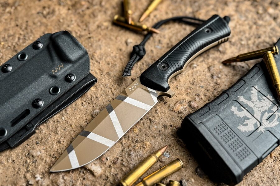 ANV P250 knife with an FDE Cerakote blade finish. Photo: Rigad