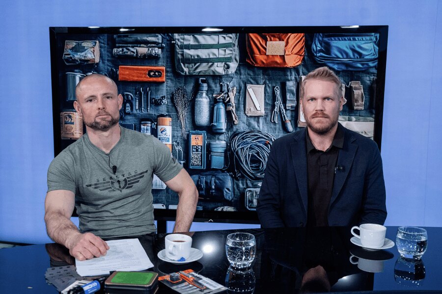 Michal Ščepko and Radek Slabý in iDNES LOUNGE, discussing crisis preparedness