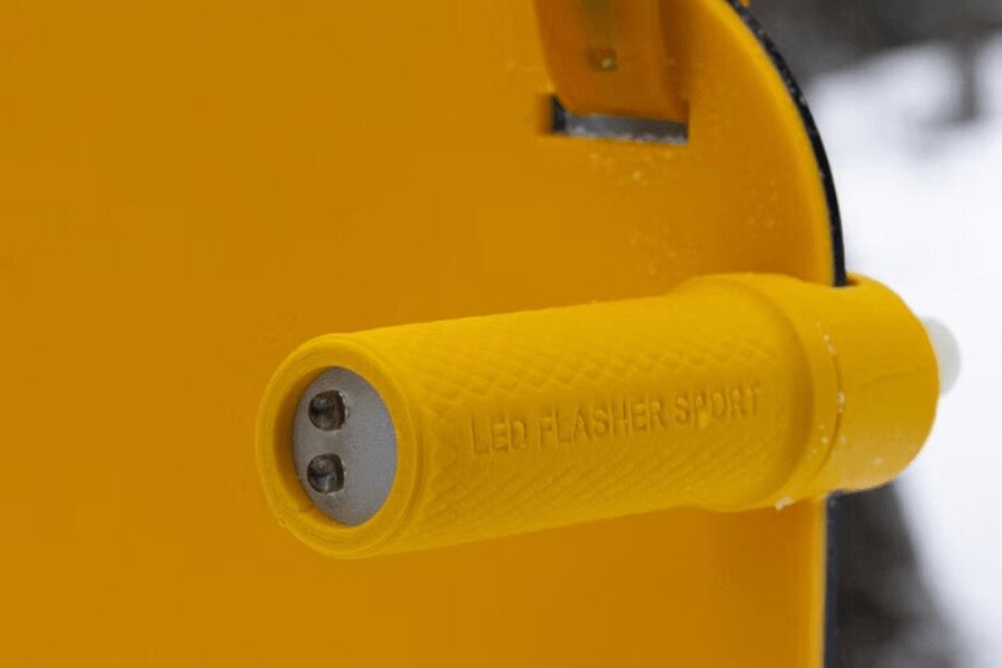 Close-up of the GOAST Flasher Sport LED hit indicator