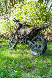 Ghosthood® Multispectral Camouflage System for Motorcycles