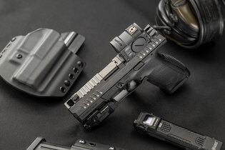 Pistol CZ P-10 C PORTED / caliber 9×19 CZUB®