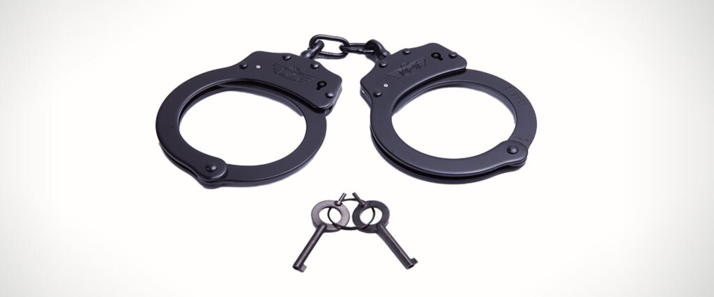 UZI® handcuffs with chain